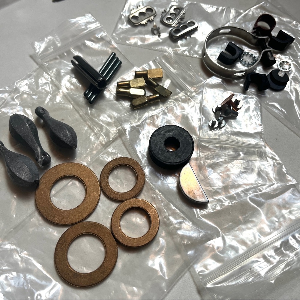 Assorted Metal Hardware Set - Picture 3 of 11